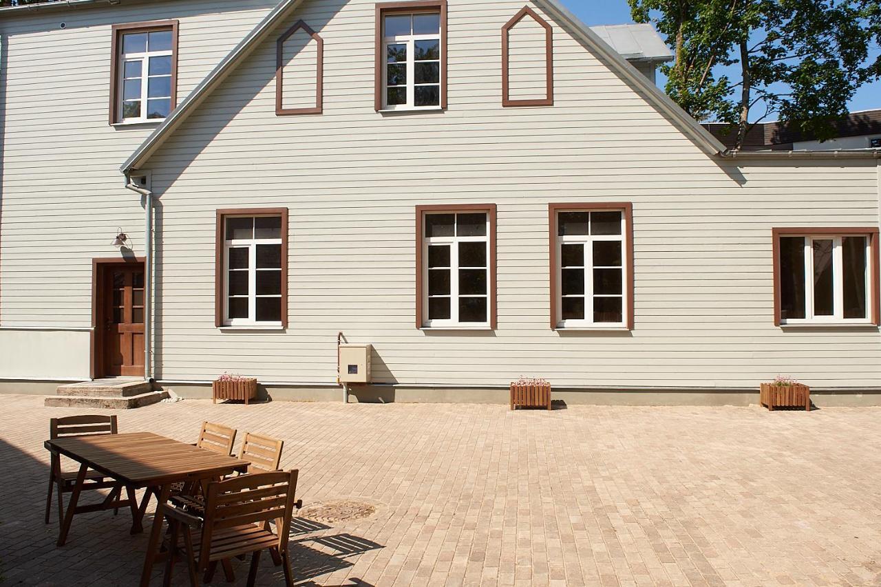 Greenhouse Apartments Jūrkalne Exteriör bild